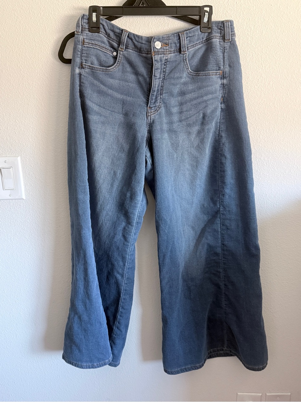 Pilcro women’s wide leg soft denim jeans
